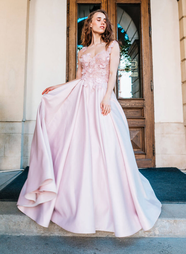 Stylishes Abendkleid in Rosa