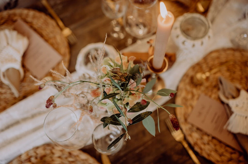 Tischdekoration bei der Freien Trauung