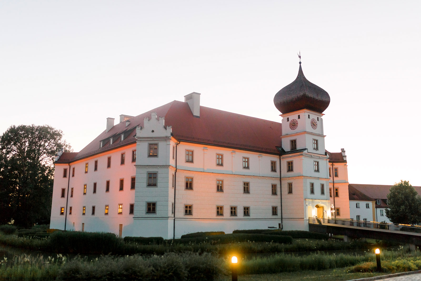 ZWAYT Titelbild Blog Hochzeitslocation Schloss